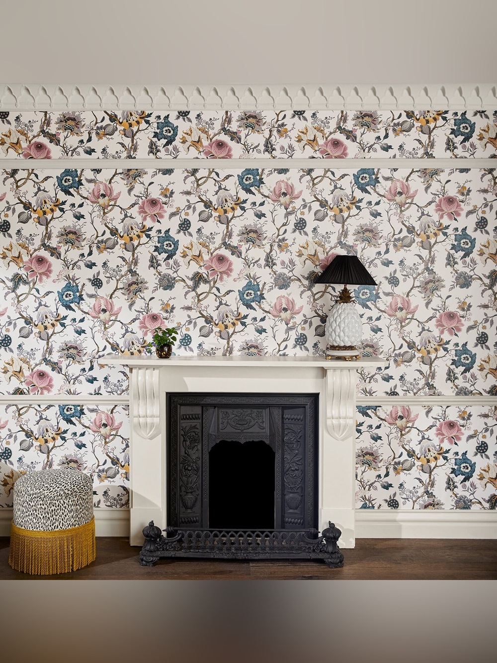 New Anthropologie House of Hackney Off White Artemis Wallpaper Wall Art Mural